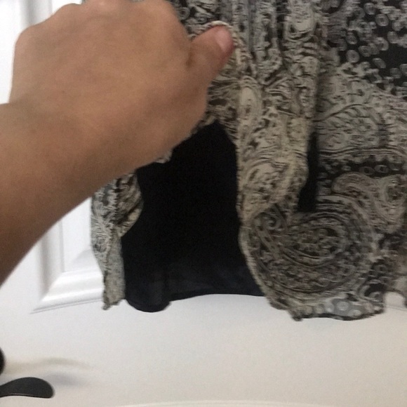 Guess - Picture 5 of 8